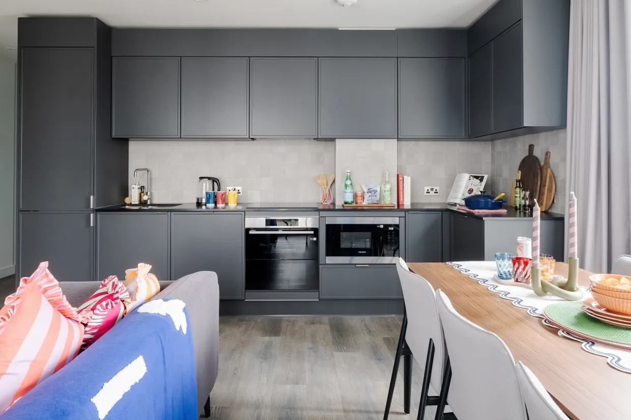 3 Cherry Park Lane London E20 photo 3