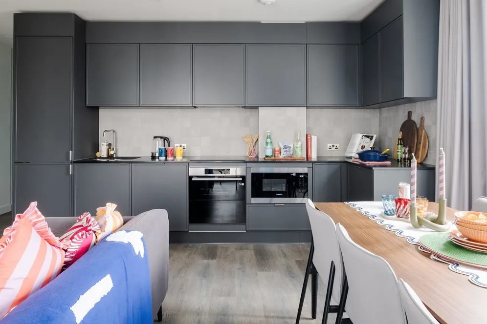 3 Cherry Park Lane London E20 photo 3