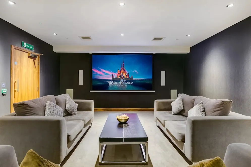 20, Nine Elms Point, Haydn Tower photo 8
