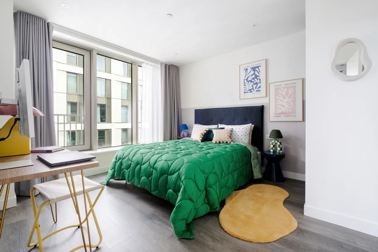 3 Cherry Park Lane London E20 photo 4