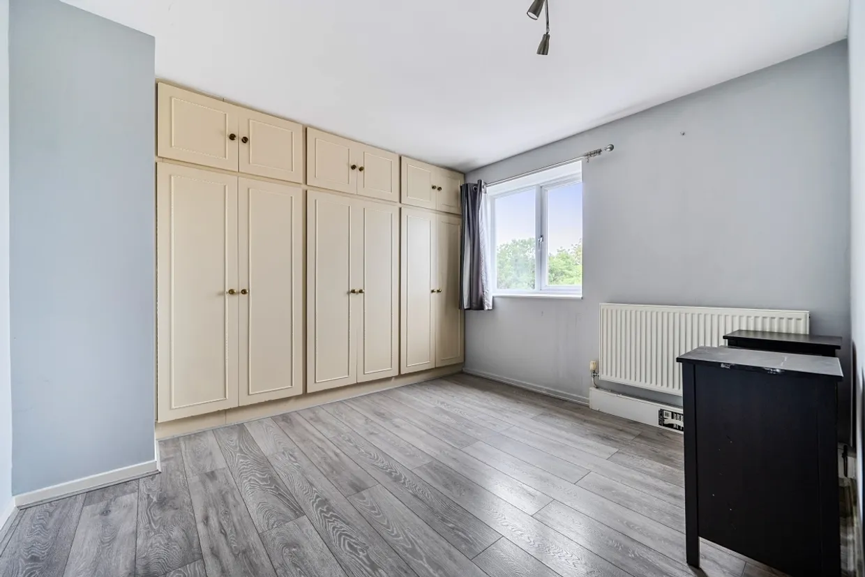 Friern Barnet Lane London N20 photo 13
