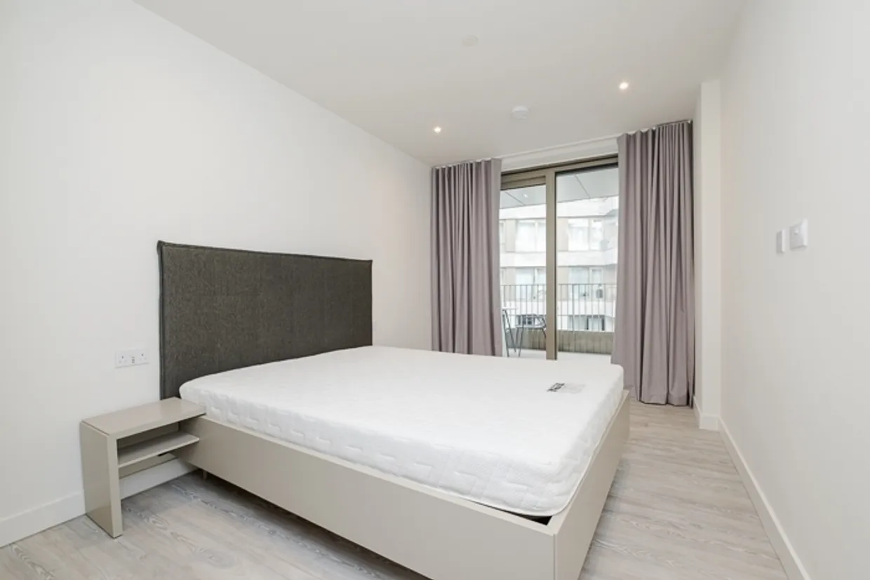 Cherry Park Lane London E20 photo 5
