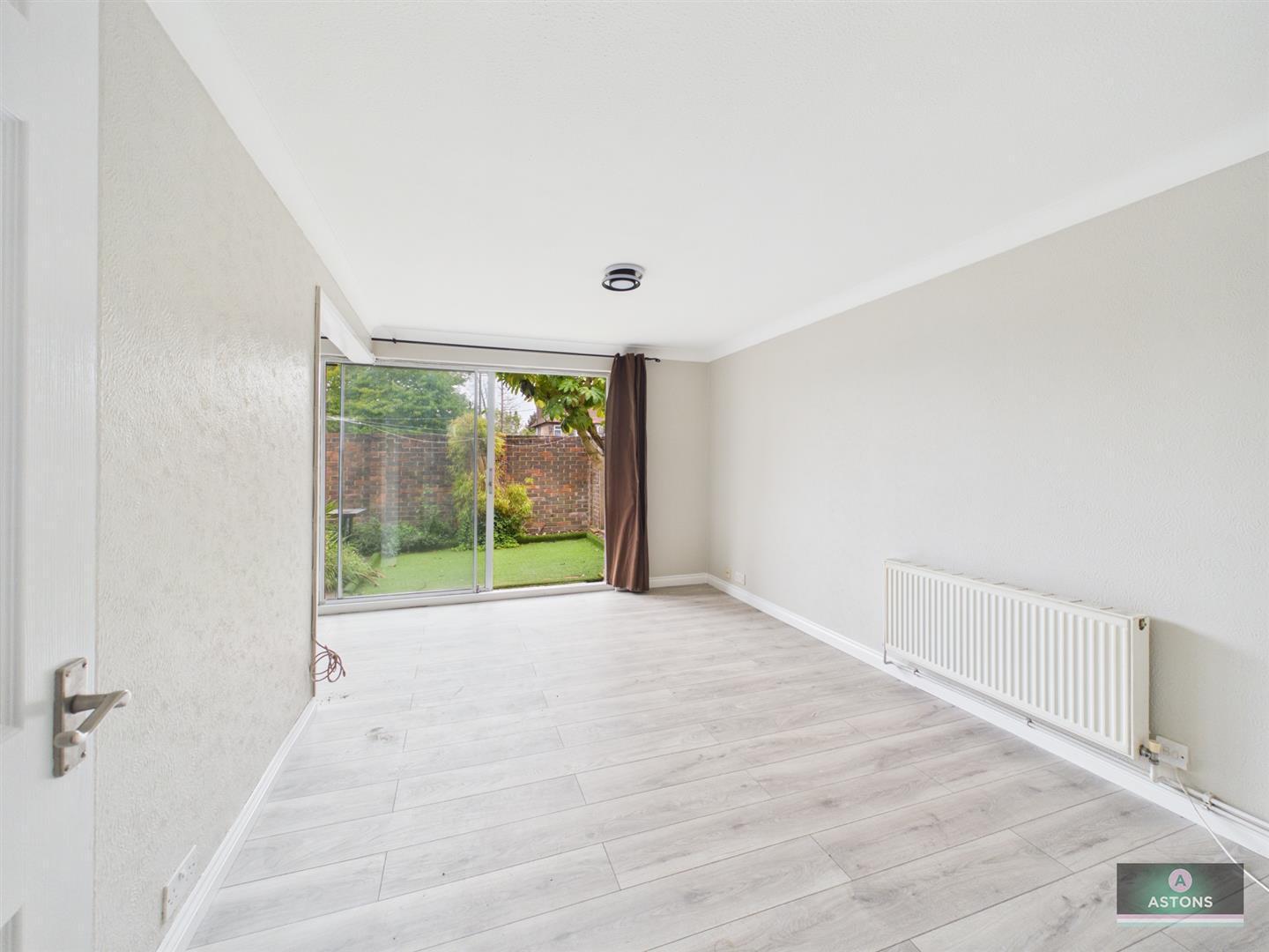 Turnpike Place, Langley Green, Crawley Image 7