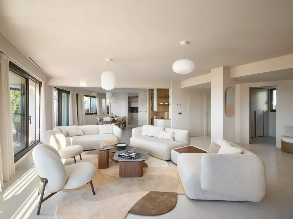 View image gallery of Antibes (Cap d'Antibes), 06160, France