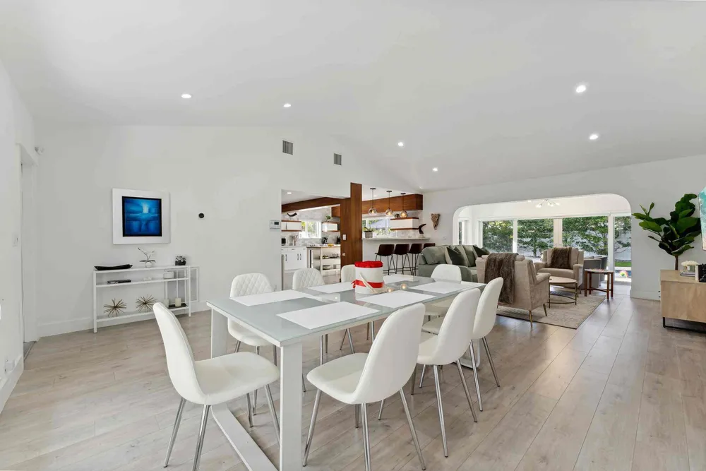 2205 NE 30th St, Lighthouse Point, FL 33064