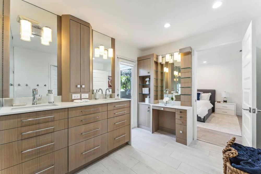 2205 NE 30th St, Lighthouse Point, FL 33064