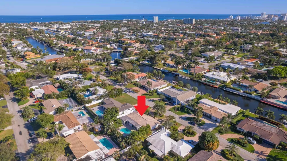 2205 NE 30th St, Lighthouse Point, FL 33064