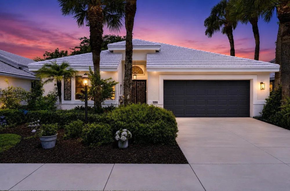 2865 N Clearbrook Circle, Delray Beach, FL 33445