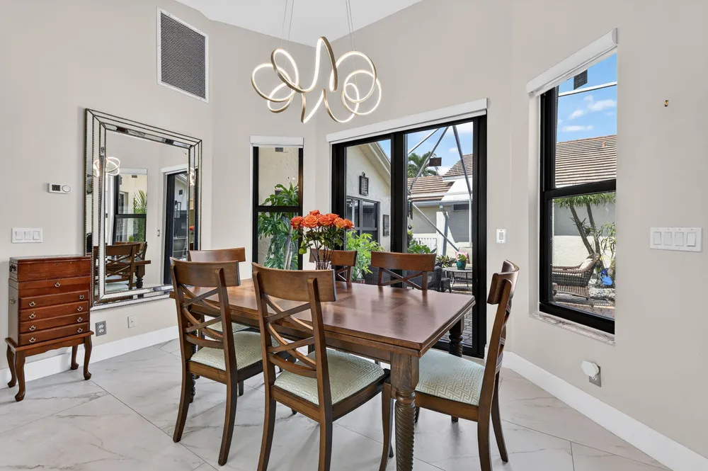 2865 N Clearbrook Circle, Delray Beach, FL 33445