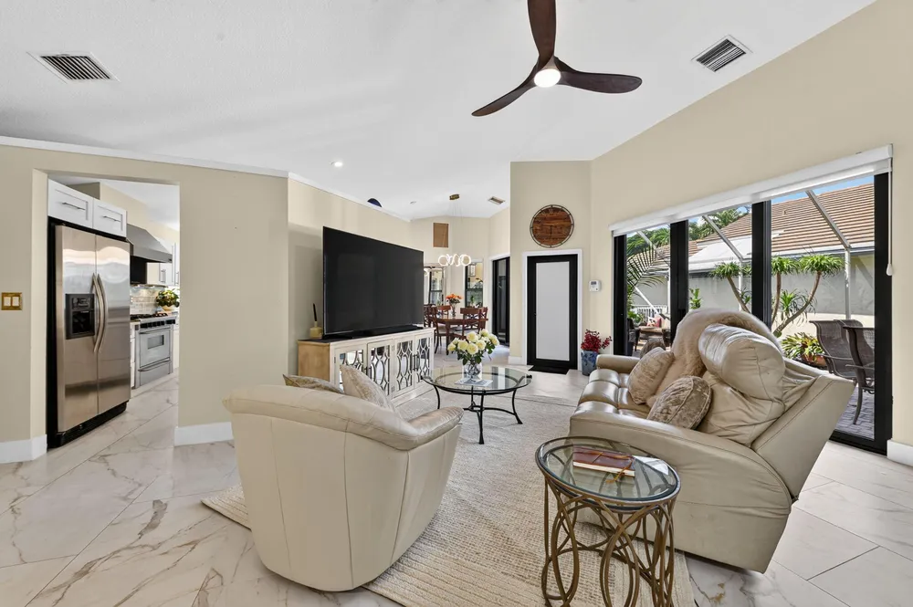 2865 N Clearbrook Circle, Delray Beach, FL 33445