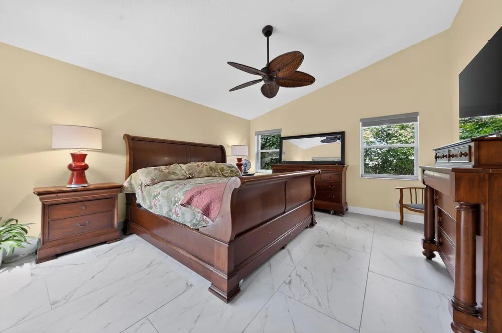 2865 N Clearbrook Circle, Delray Beach, FL 33445