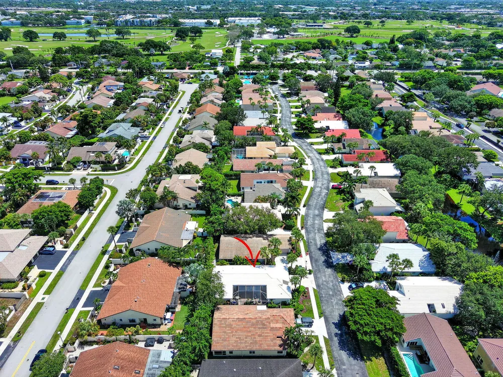 2865 N Clearbrook Circle, Delray Beach, FL 33445