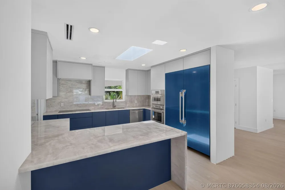 631 N Mashta Dr, Key Biscayne, FL 33149