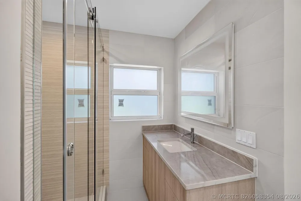 631 N Mashta Dr, Key Biscayne, FL 33149