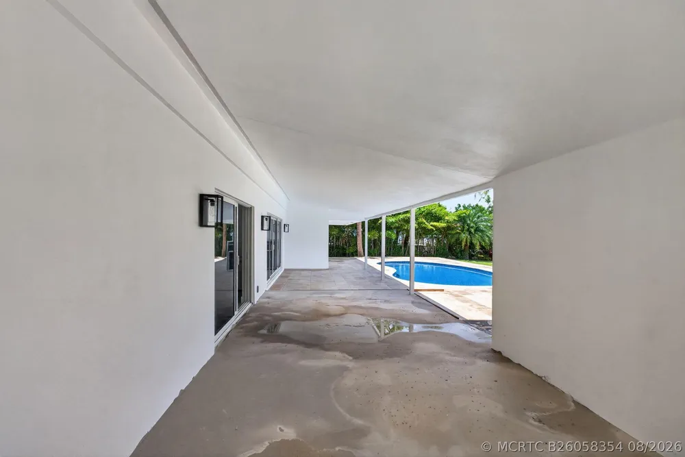 631 N Mashta Dr, Key Biscayne, FL 33149