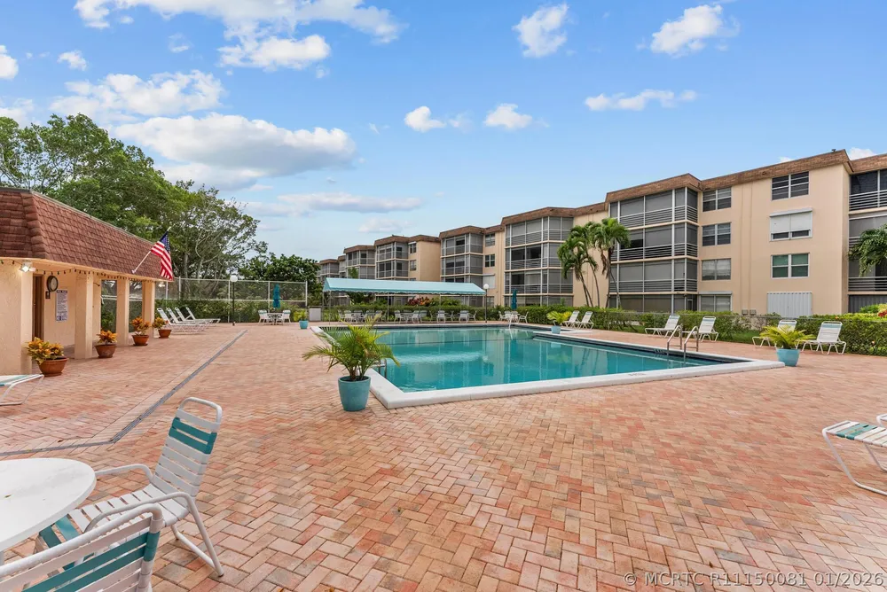 6300 NW 2nd Ave, Boca Raton, FL 33487