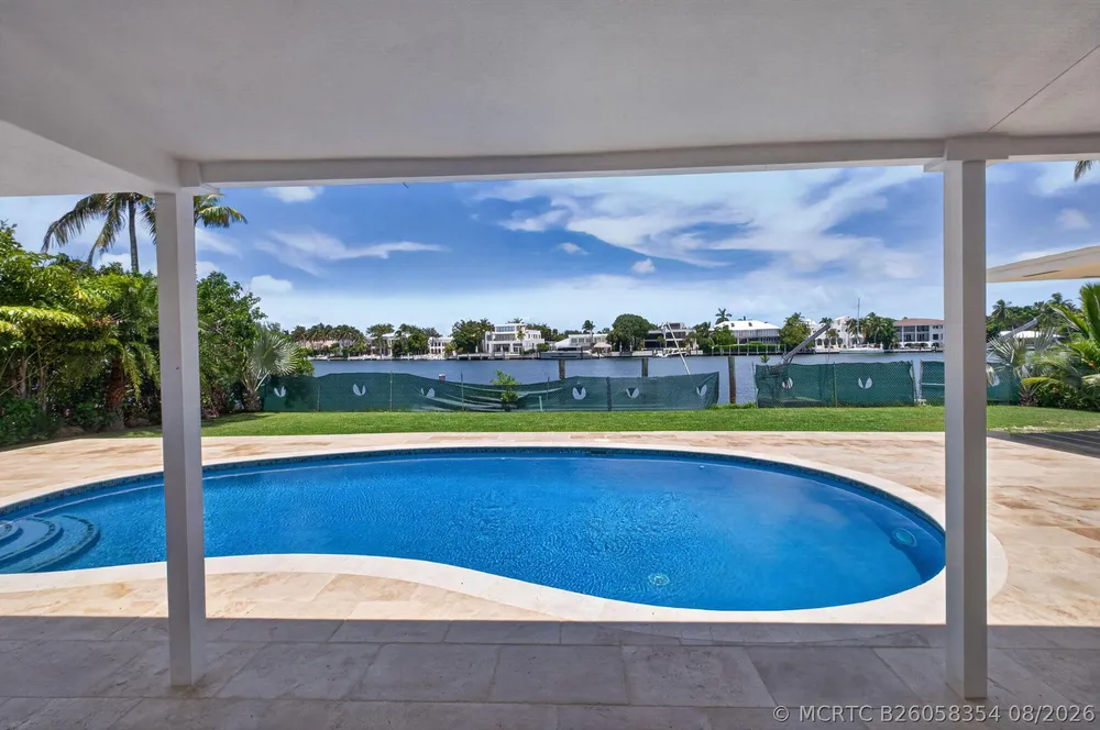 631 N Mashta Dr, Key Biscayne, FL 33149