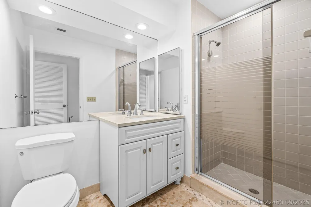 23 Eastgate Dr, Boynton Beach, FL 33436
