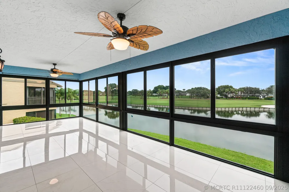 23 Eastgate Dr, Boynton Beach, FL 33436
