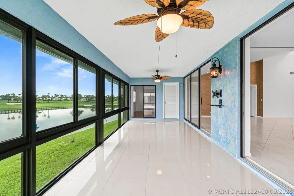 23 Eastgate Dr, Boynton Beach, FL 33436