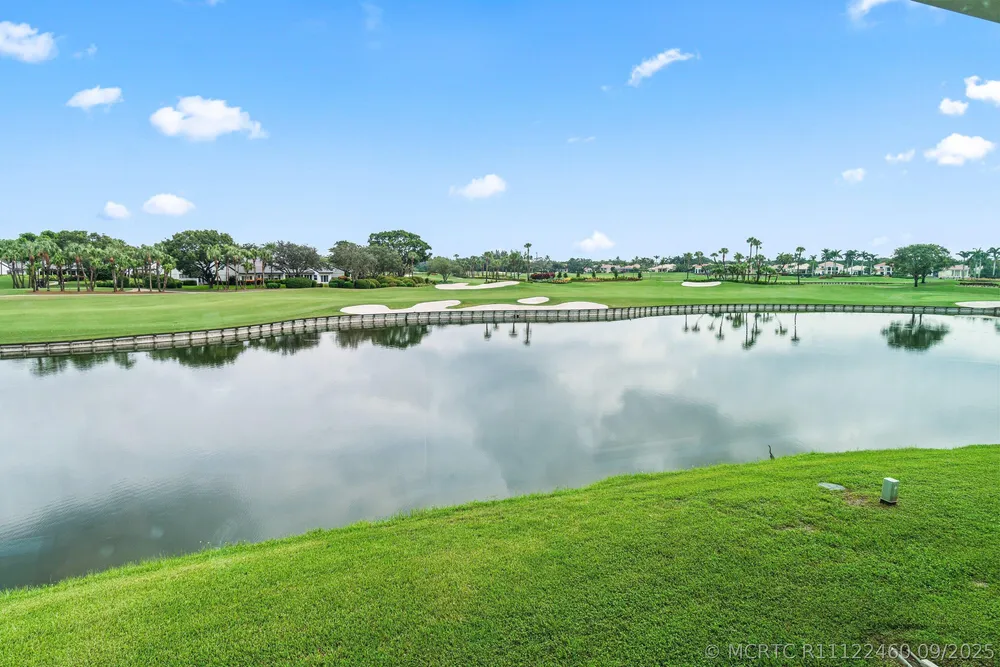 23 Eastgate Dr, Boynton Beach, FL 33436