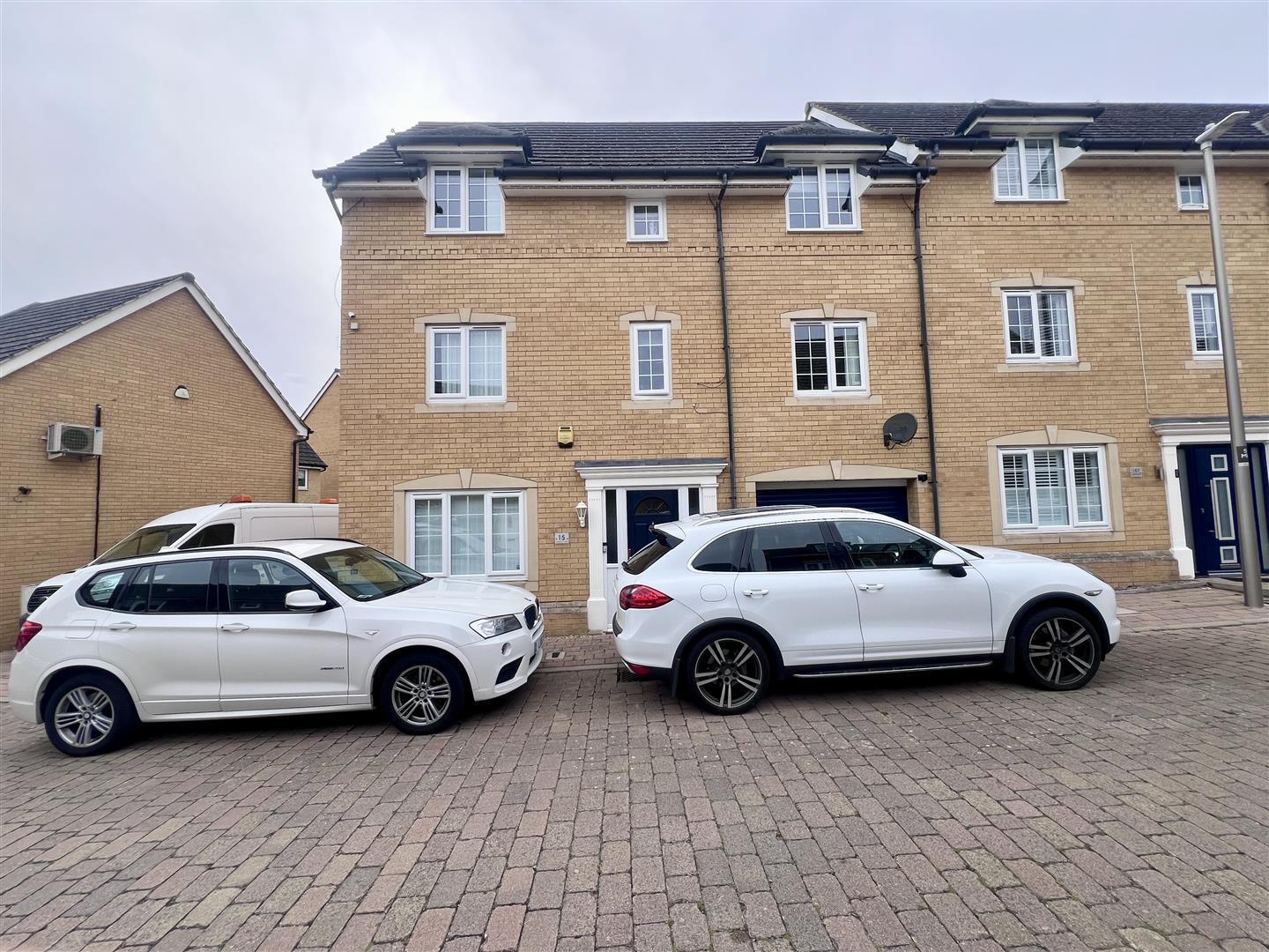 Matthau Lane, Oxley Park, Milton Keynes Image 1