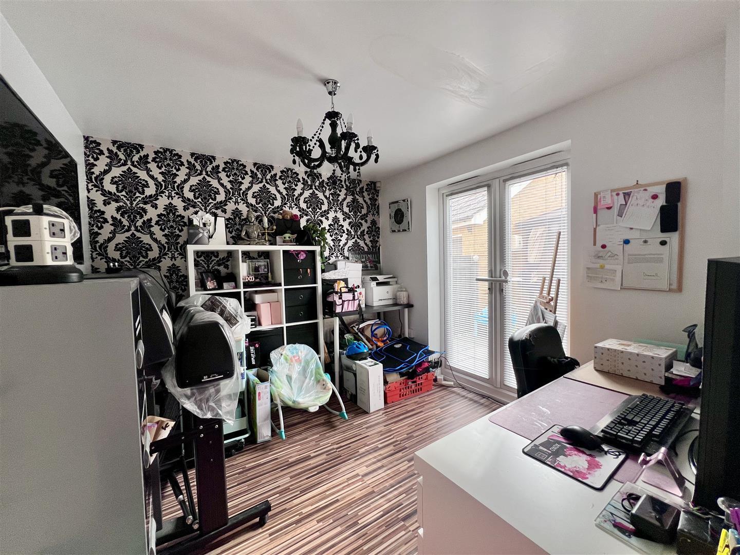 Matthau Lane, Oxley Park, Milton Keynes Image 11