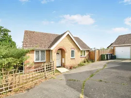 Hawthorn Close, Halstead photo