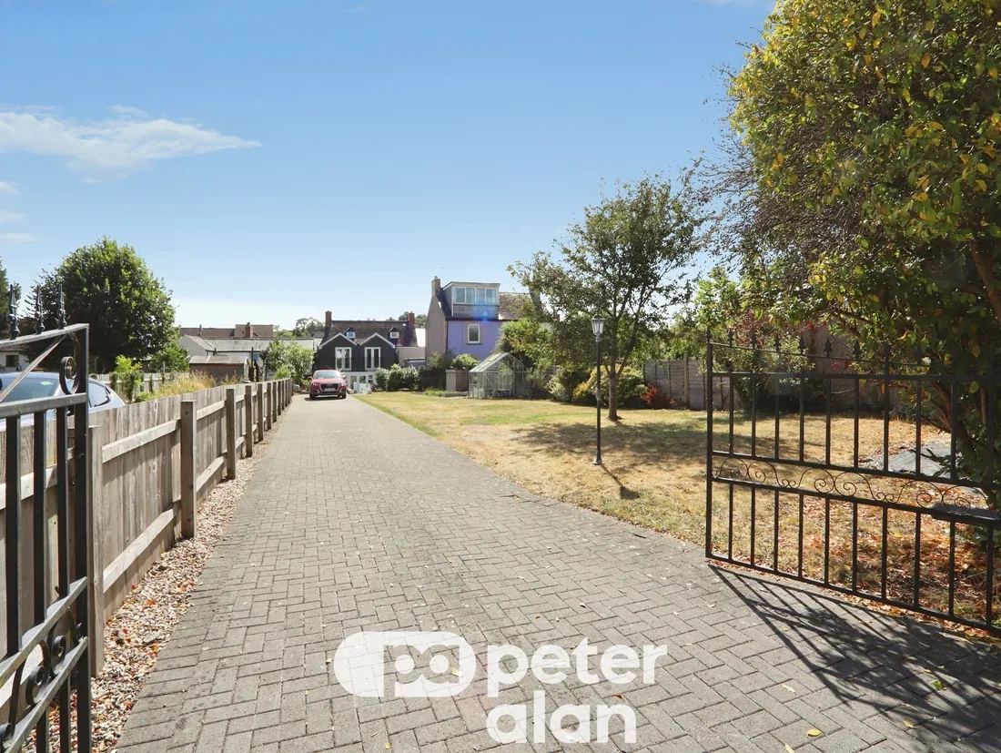 Property photo 38