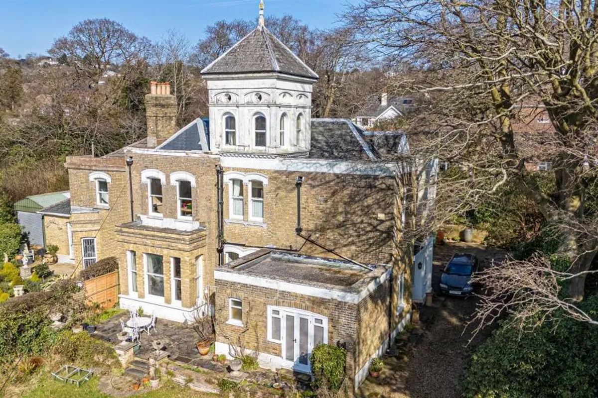 Hoads Wood Road, Hastings