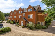 John Eggars Square, Alton, GU34 photo 8