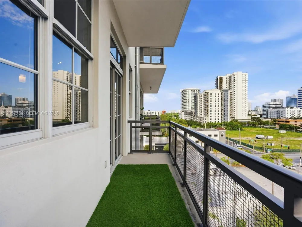 410 NW 1st Ave, Fort Lauderdale, FL 33301