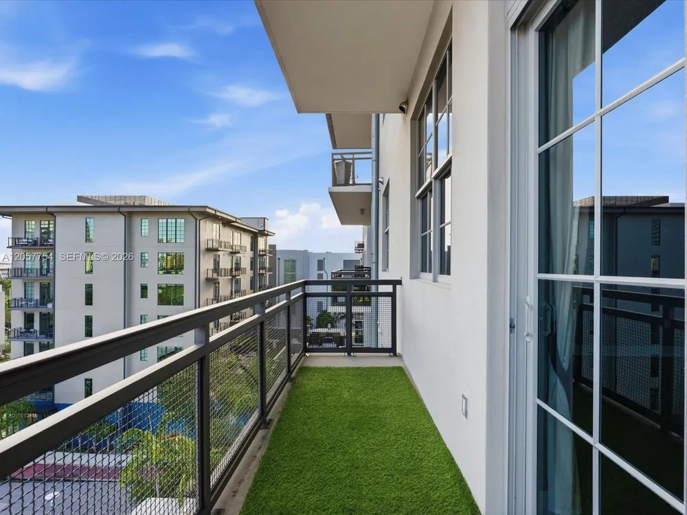 410 NW 1st Ave, Fort Lauderdale, FL 33301