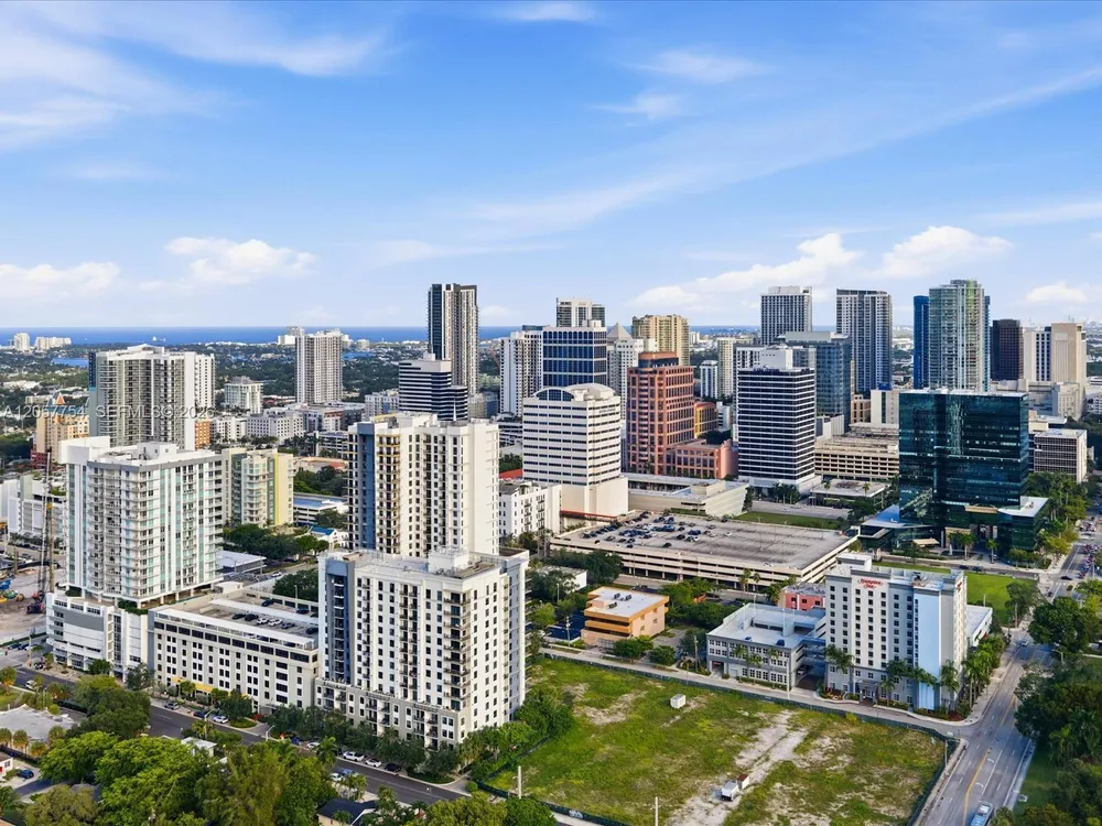 410 NW 1st Ave, Fort Lauderdale, FL 33301