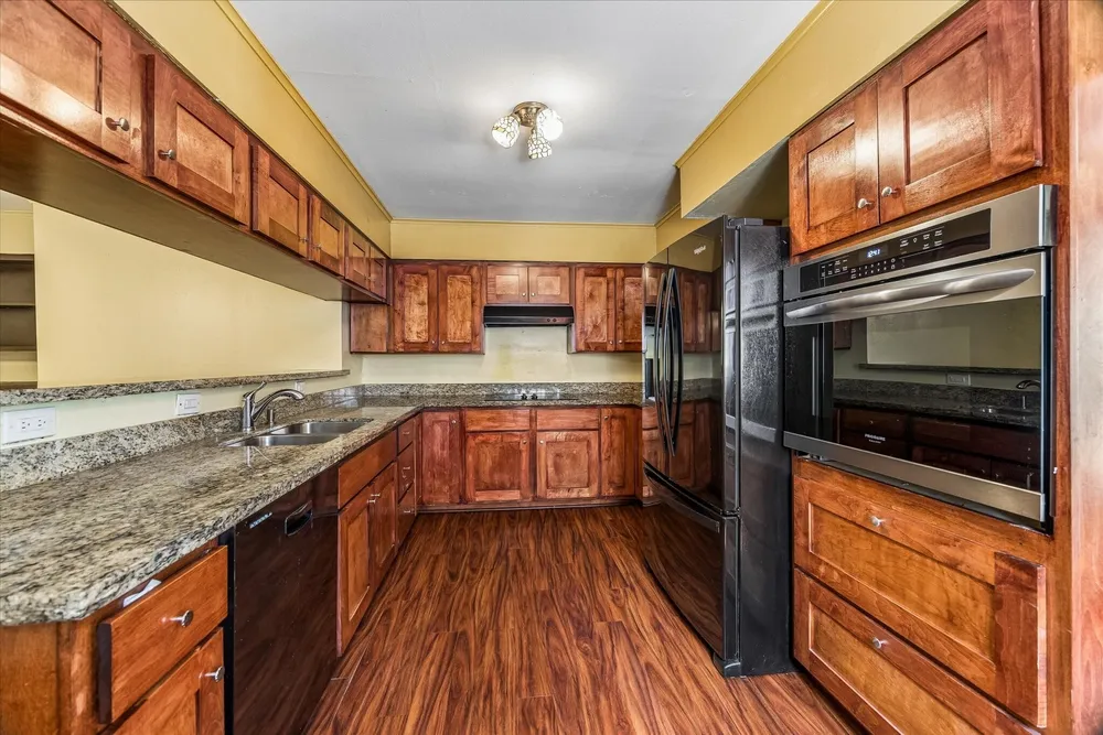 96 Burress St, Houston, TX 77022