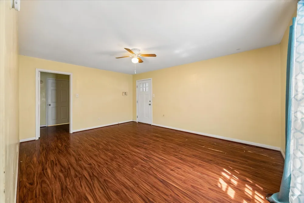 96 Burress St, Houston, TX 77022