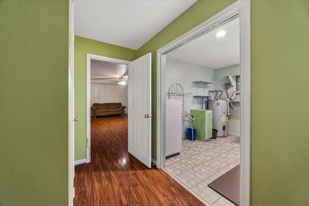 96 Burress St, Houston, TX 77022