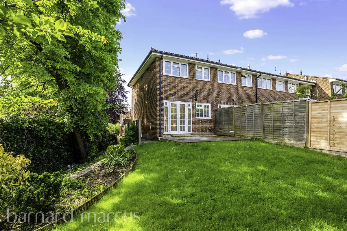 Tapestry Close, SUTTON
