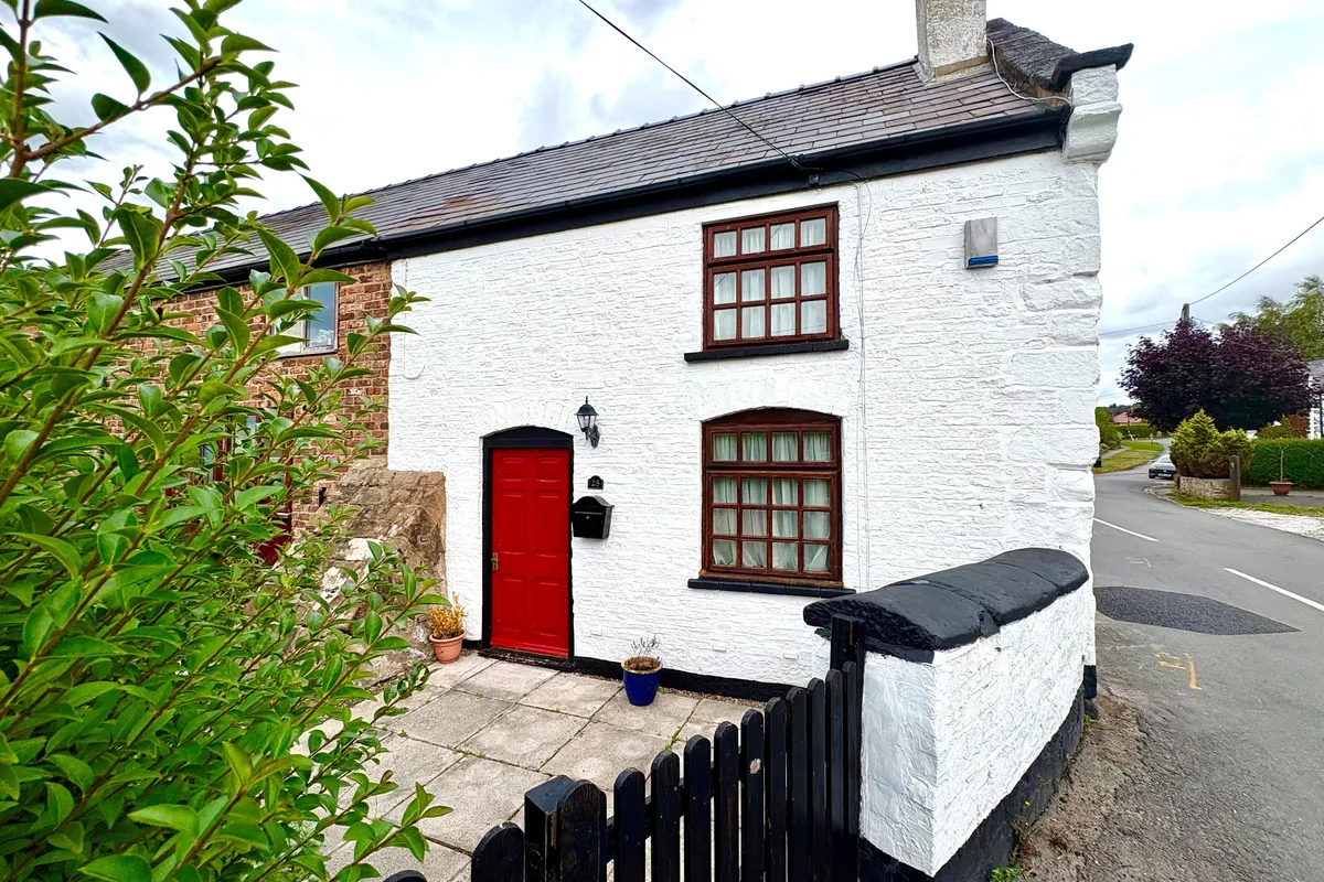 Bates Lane, Helsby, FRODSHAM
