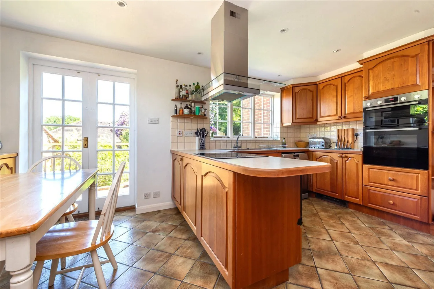 Cotmandene, Dorking, RH4 photo 3