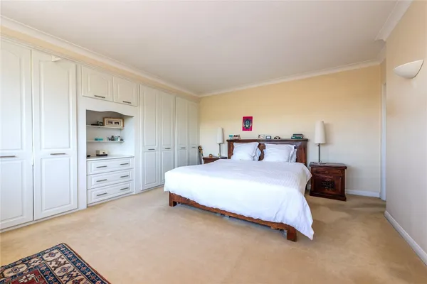 Cotmandene, Dorking, RH4 photo 12
