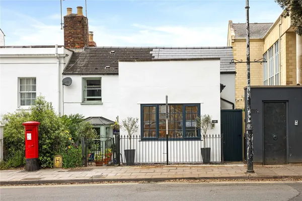 Bath Road, Leckhampton, GL53 photo 1