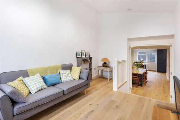 Bath Road, Leckhampton, GL53 photo 4