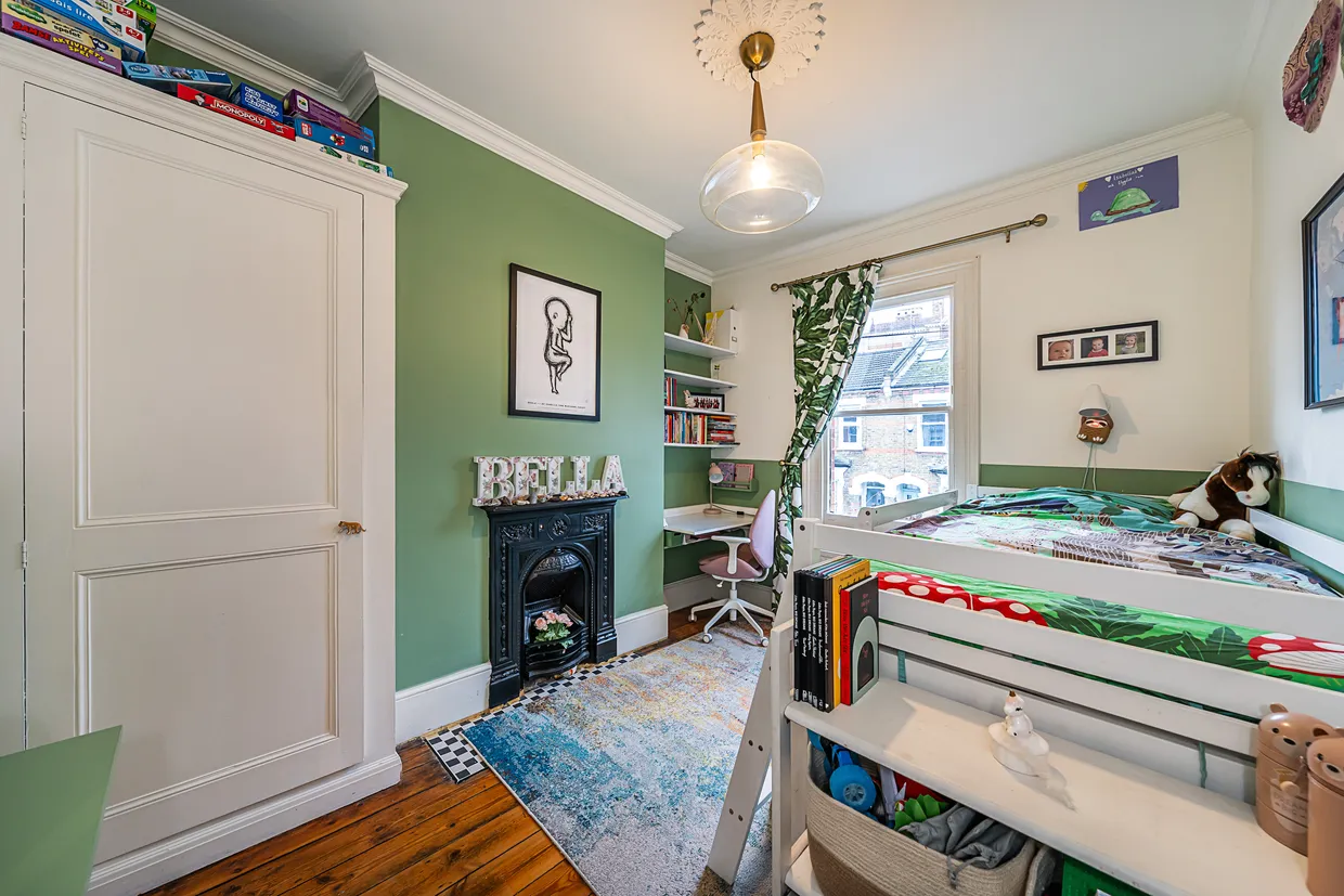 Freke Road, London, SW11 photo 20