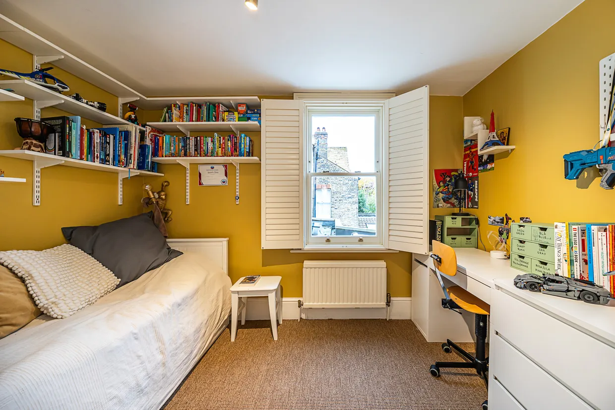 Freke Road, London, SW11 photo 24
