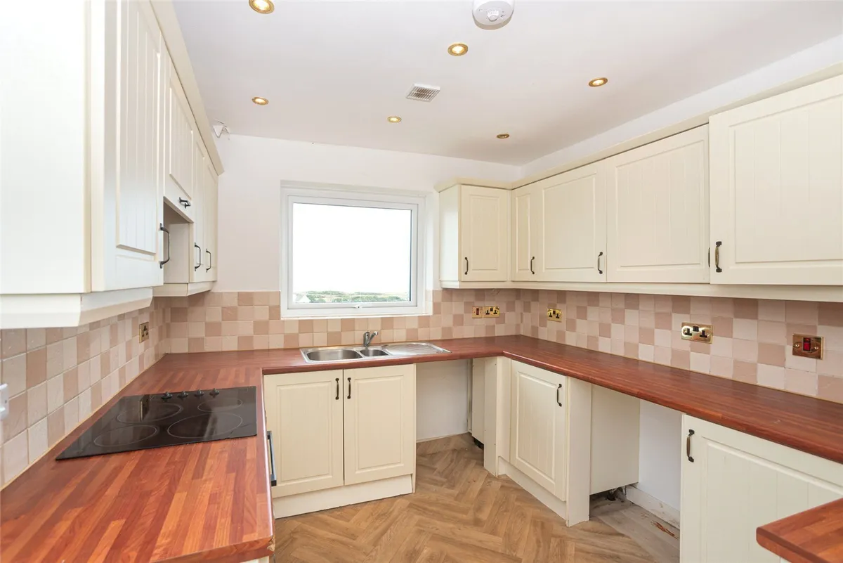 Glan Y Don Parc, Bull Bay, Amlwch, Sir Ynys Mon, LL68