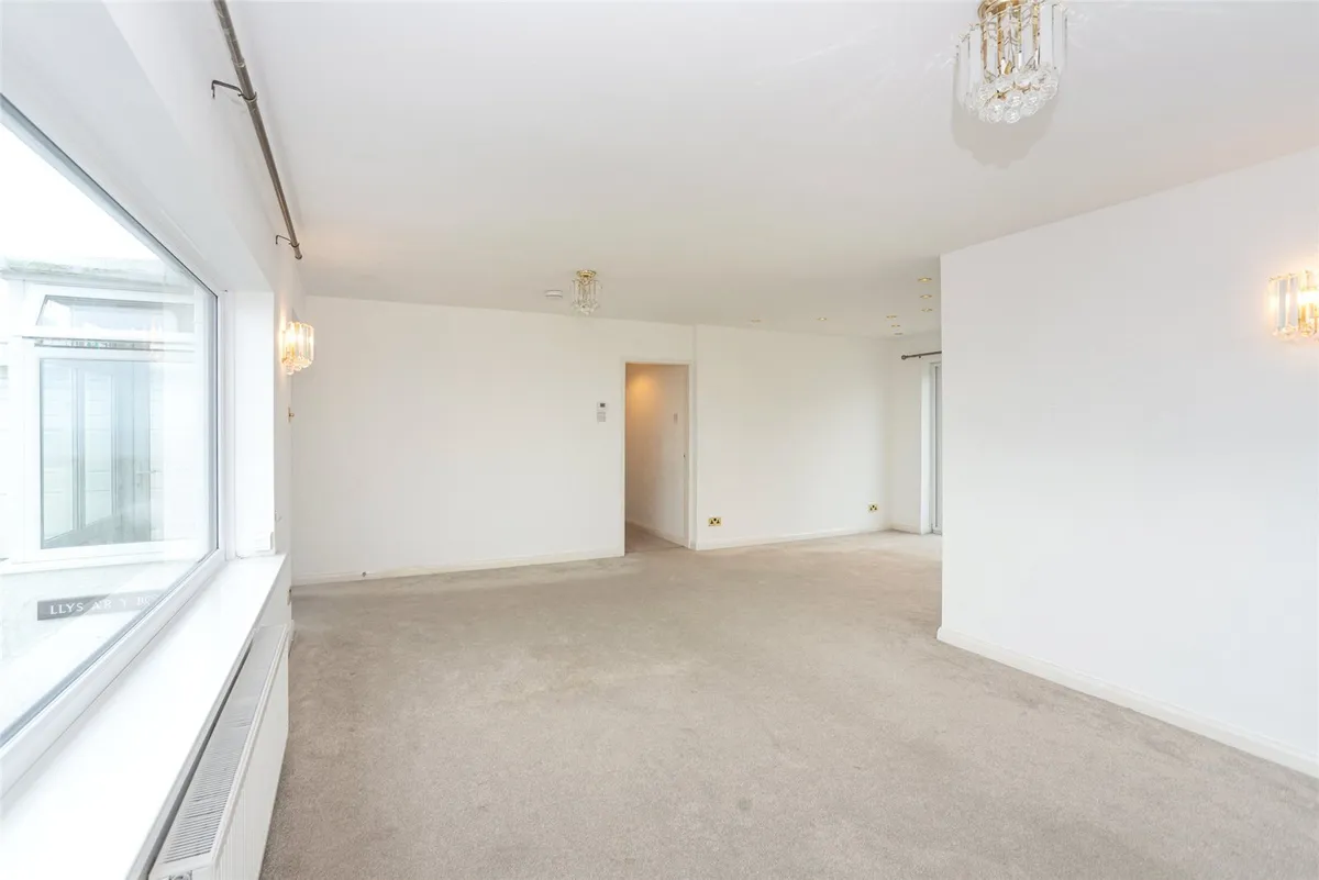 Glan Y Don Parc, Bull Bay, Amlwch, Sir Ynys Mon, LL68