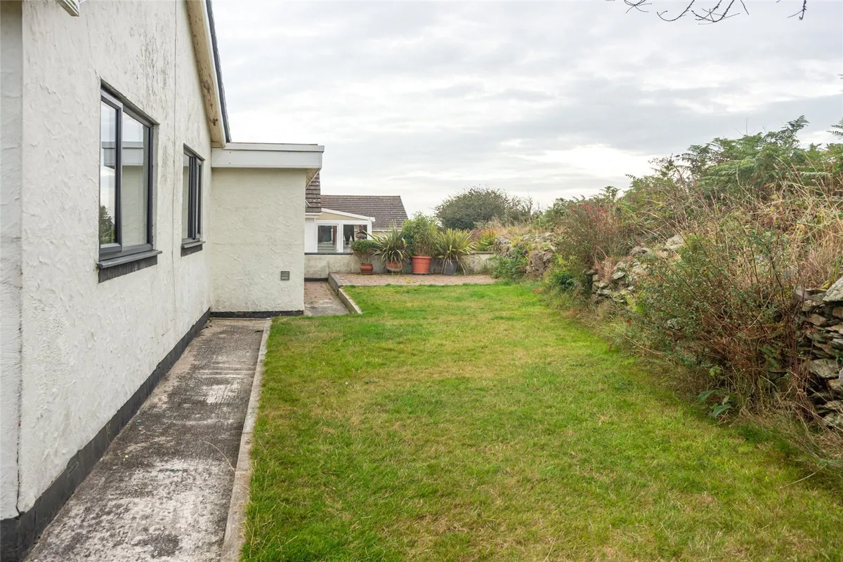 Glan Y Don Parc, Bull Bay, Amlwch, Sir Ynys Mon, LL68