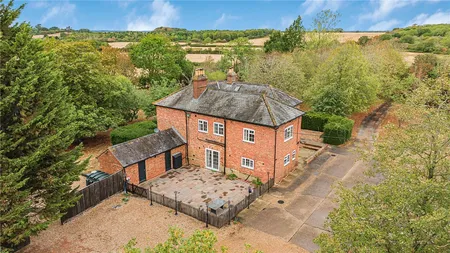 Moulsoe, Buckinghamshire, MK16