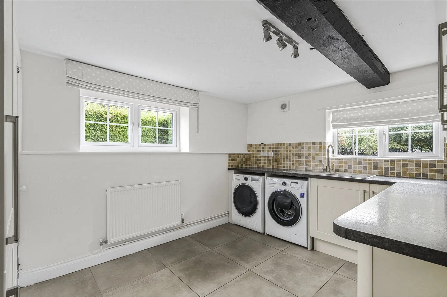 Moulsoe, Buckinghamshire, MK16 photo 6